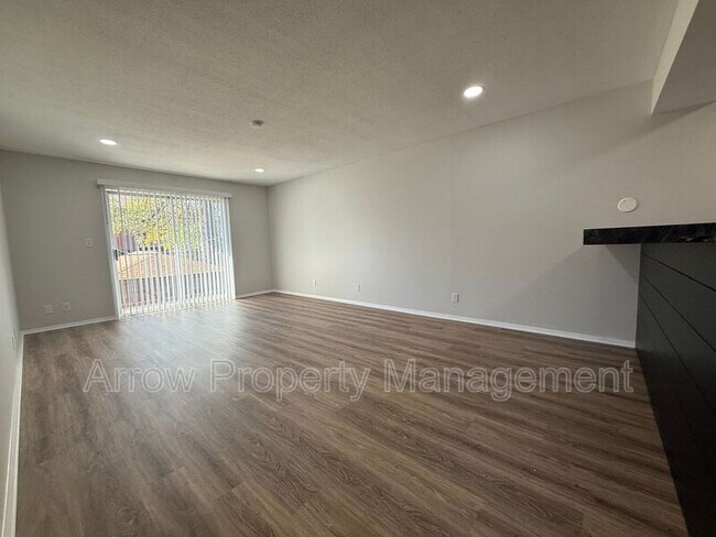 Photo - 649 S 18th St