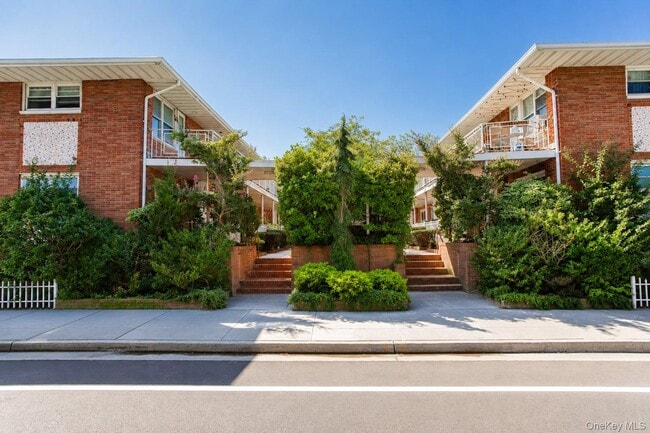 330 E Broadway Unit 107