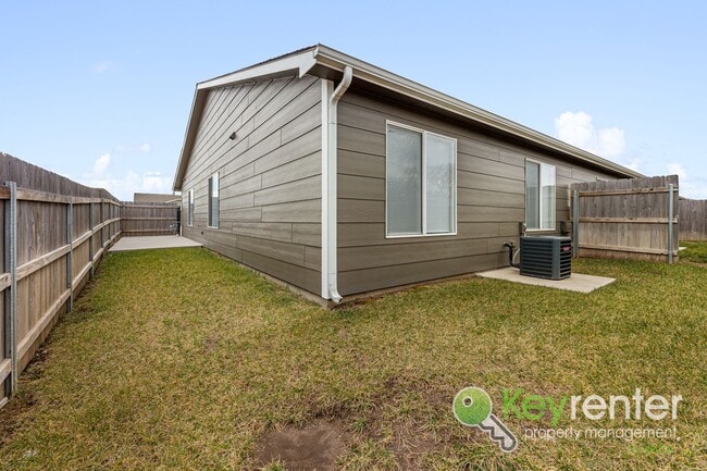 Photo - E 69th Ct N Duplex Unit 1901