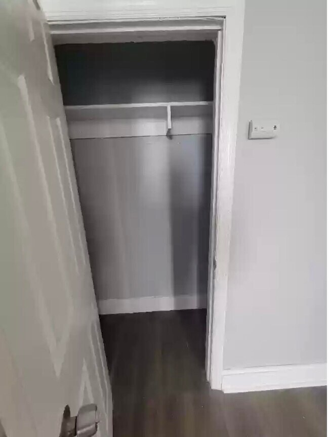 Photo - 80 W 18th St