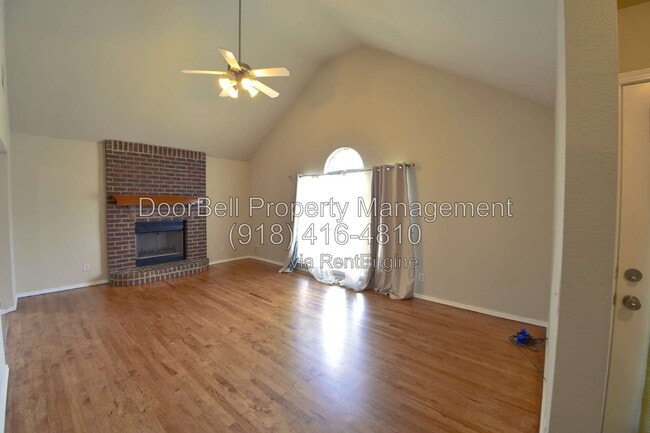 Photo - 11621 S Mulberry Ln