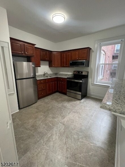 Photo - 412-416 Bloomfield Avenue Unit 22 Unidad 22