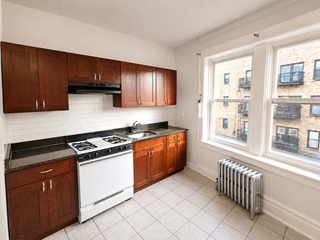 Photo - 653 Summer Ave Unit 9