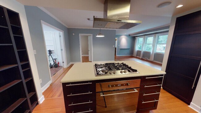 Photo - 419 Webster Pl