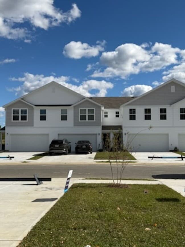 Building Photo - New Construction Townhomes 3BR/2.5BA