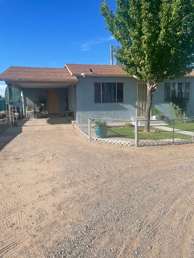 1325 Tapia Blvd SW