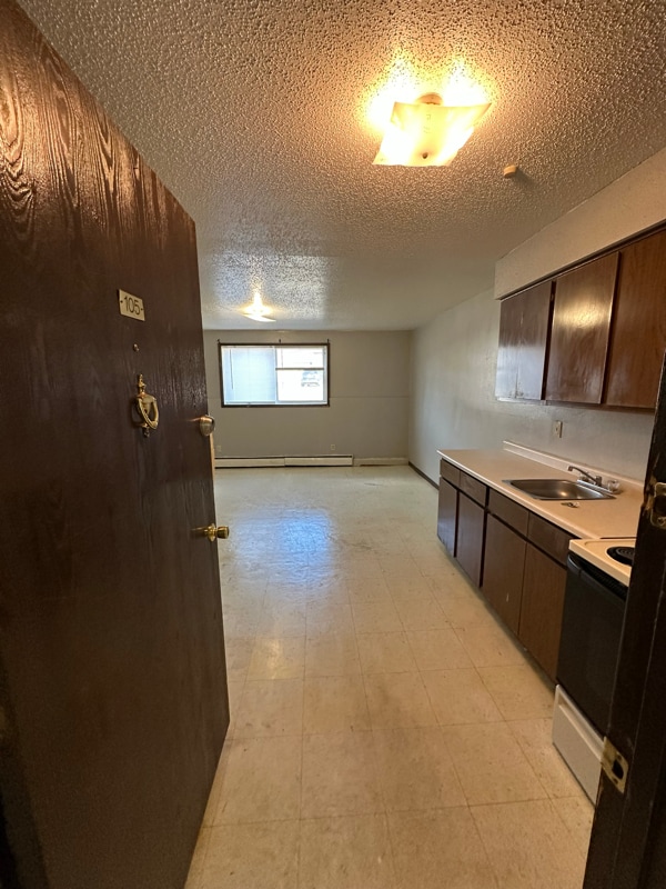 Photo - 320 Oak Ave N Apartment Unit 105