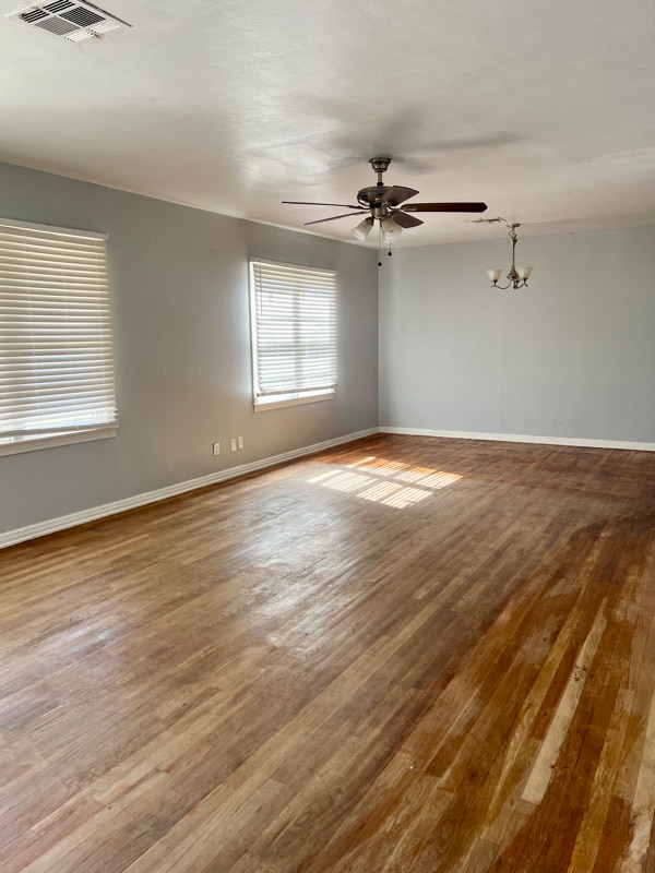 Photo - 901 Avenue C