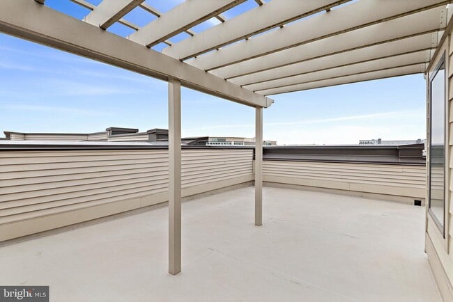 Photo - 44742 Tiverton Sq