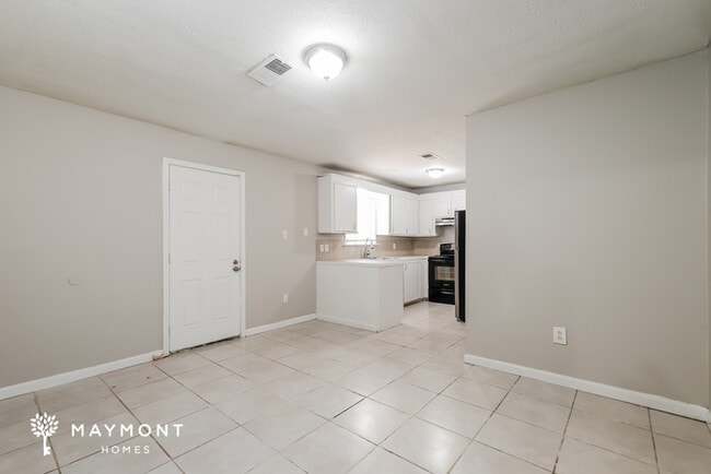 Photo - 125 James Garfield Cir