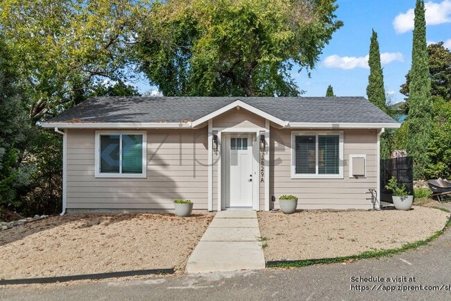 Building Photo - 3829 Buell St