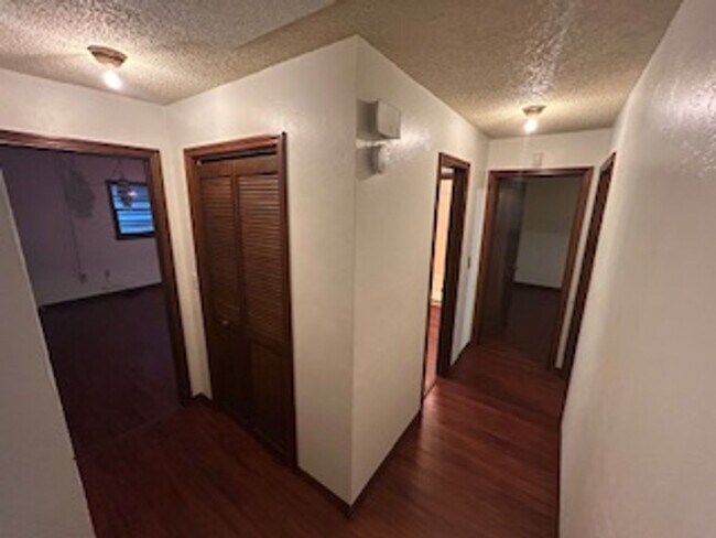 Photo - Spacious 3-Bedroom Home with Fenced Yard &...