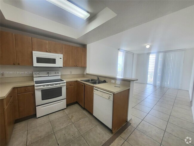 Building Photo - 119 SW 6th Ave Unit 701 Rental