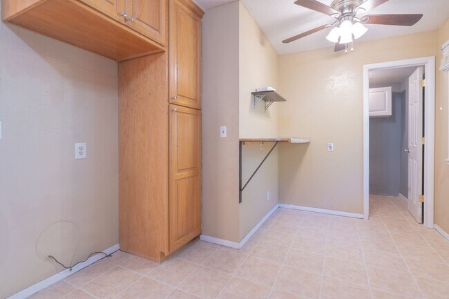 Photo - 1317 Laverne Ave