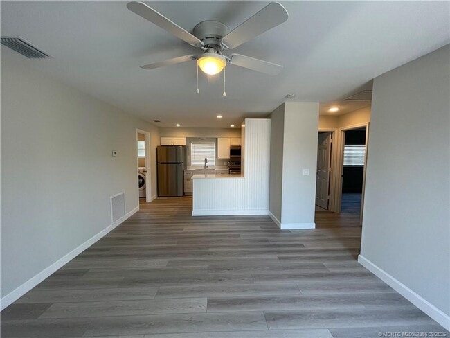 Building Photo - 661 Hernando St Unit 1