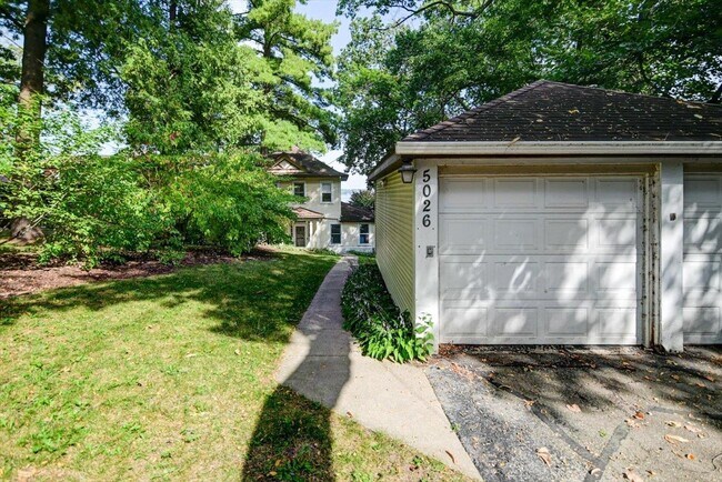 Photo - 5026 Lake Mendota Dr