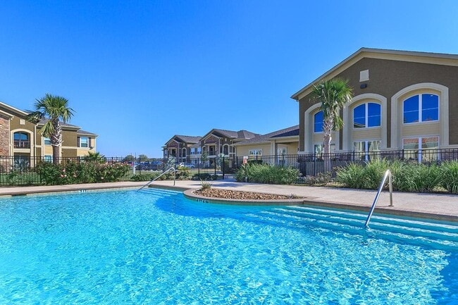 Photo - 332 Independence Dr Unit 80