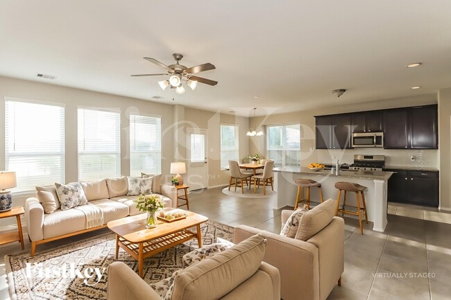 Photo - 5010 Naples Grove Ln