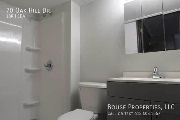 Photo - 70 Oak Hill Dr