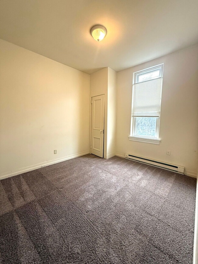 Photo - 154 E Main St Unit 1