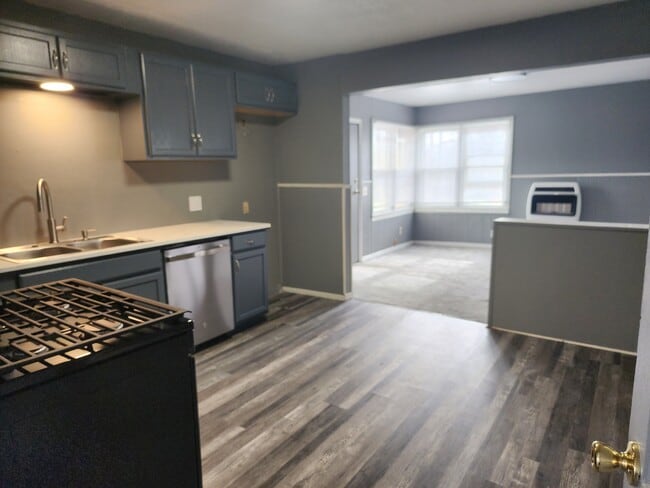 Photo - 628 NE 34th St