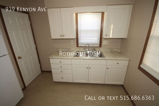 Photo - 939 Kenyon Ave