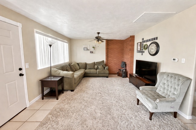 Photo - 2 Bed 1 Bath!