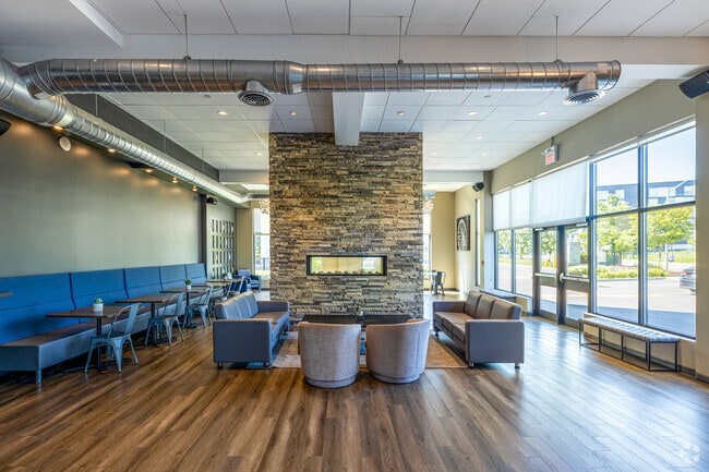 Fireside Lounge - Foundry Lofts I