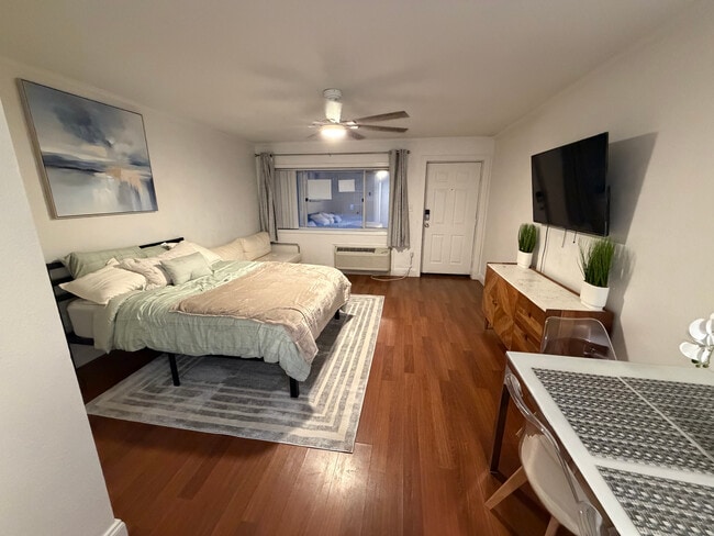 Photo - 405 Dunwoody St Unit 3