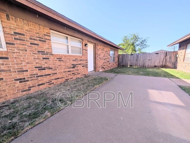 Building Photo - 6509 21st St