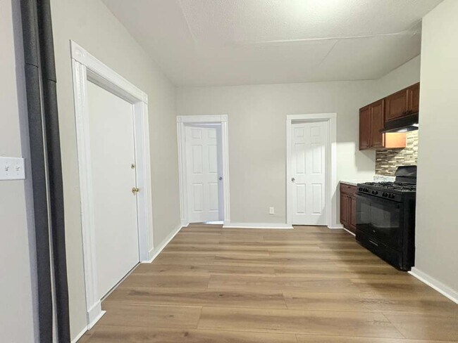 Photo - 552 Dixwell Ave Unit 1