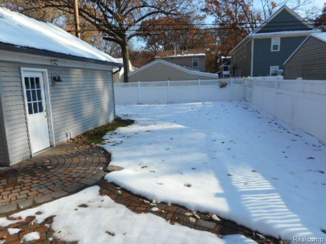 Photo - 1413 Wyandotte Ave