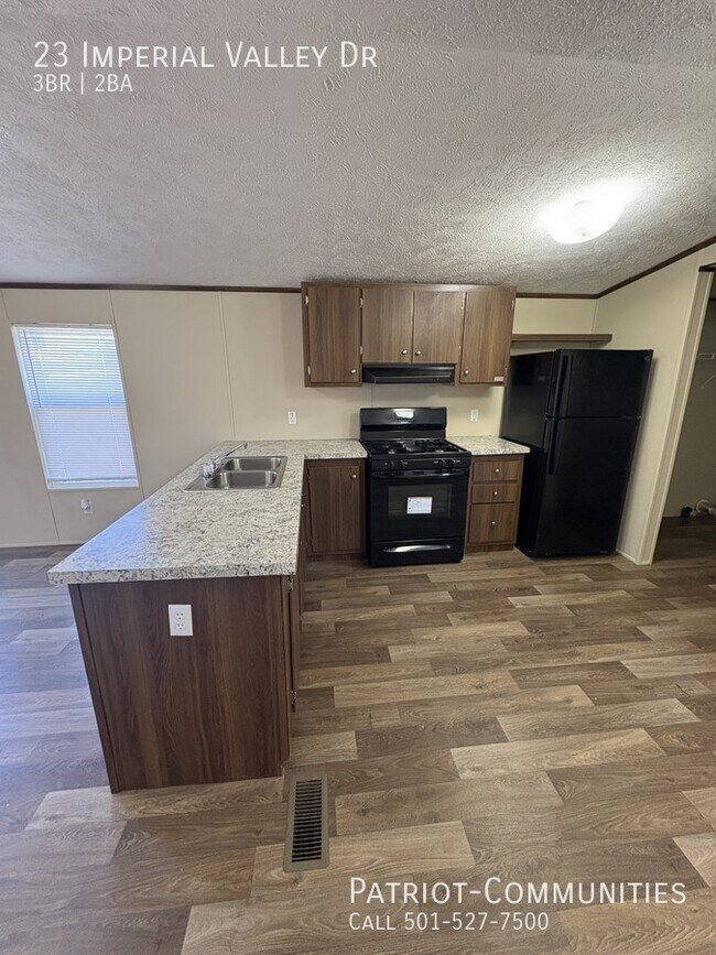 Photo - 23 Imperial Valley Dr