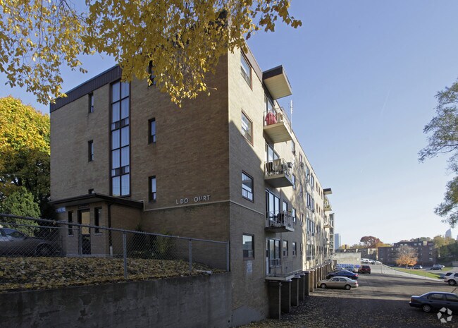 Building Photo - Aldo Place