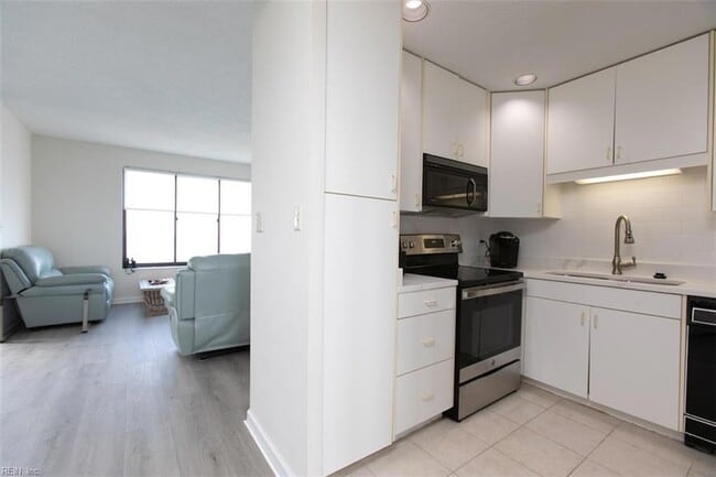 Photo - 7501 River Rd Unit 17C