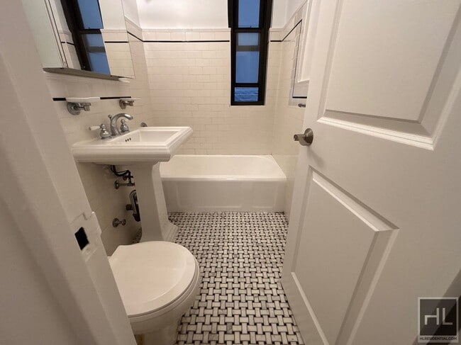 Photo - EAST 56 STREET Unit 5J