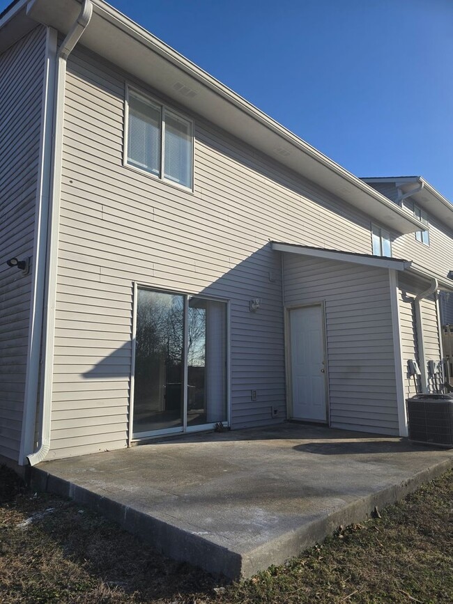 Photo - Newly Renovated 2 Bedroom 1.5 Bathroom Townhouse in Osage Beach! Unit 4235 Sunset Dr Apt 4