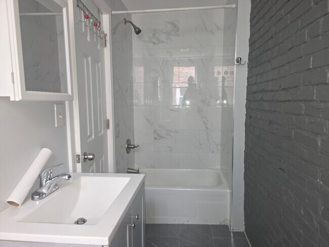 Photo - 31 Whittier St Unidad 3B