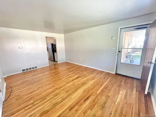 Photo - 6014 S Prince St