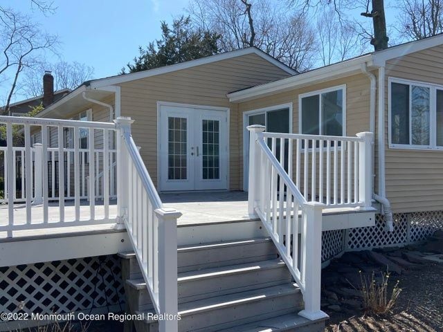 211 Henley Ave