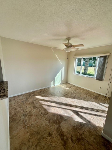 Photo - 625 N Keene Rd