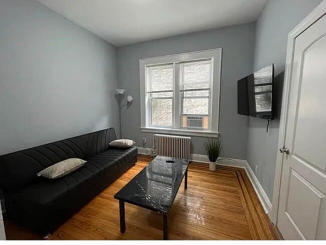 Photo - 109 72nd St Unit 2