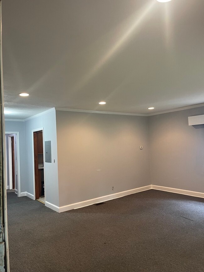 Building Photo - 1586 Ocala Ave SW Unit Apartment #2