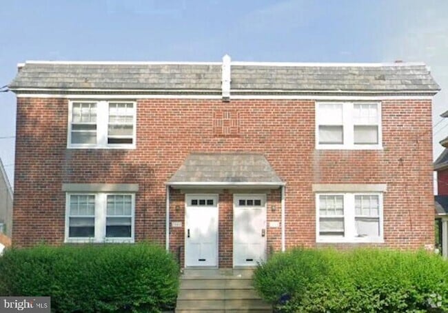 Building Photo - 7341 Oxford Ave Rental