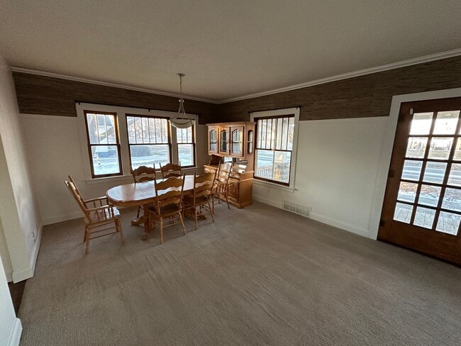 Photo - Spacious 4 Bedroom Home Available for Rent in Orange City