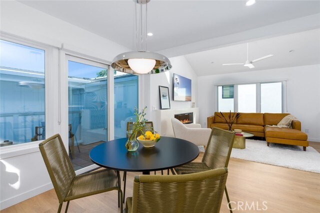 Photo - 710 Heliotrope Ave