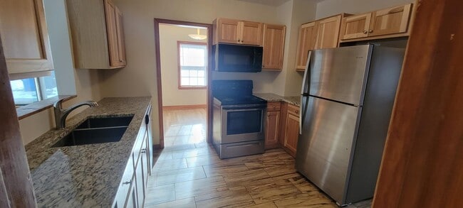 Photo - 24 S Pine St