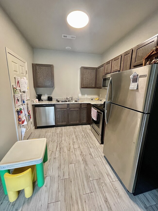 Jordan Living Apartments For Rent in Fayetteville, AR