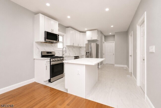 Photo - 734 Summer Ave Unidad 1