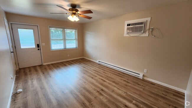 Livingroom - 2462 Wander Ct Rental